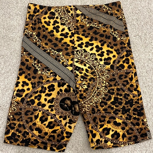 VERSACE STYLE BIKER SHORTS - Picture 1 of 4